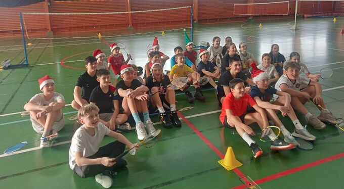 Tournoi avec le collège public pour fêter Noël 